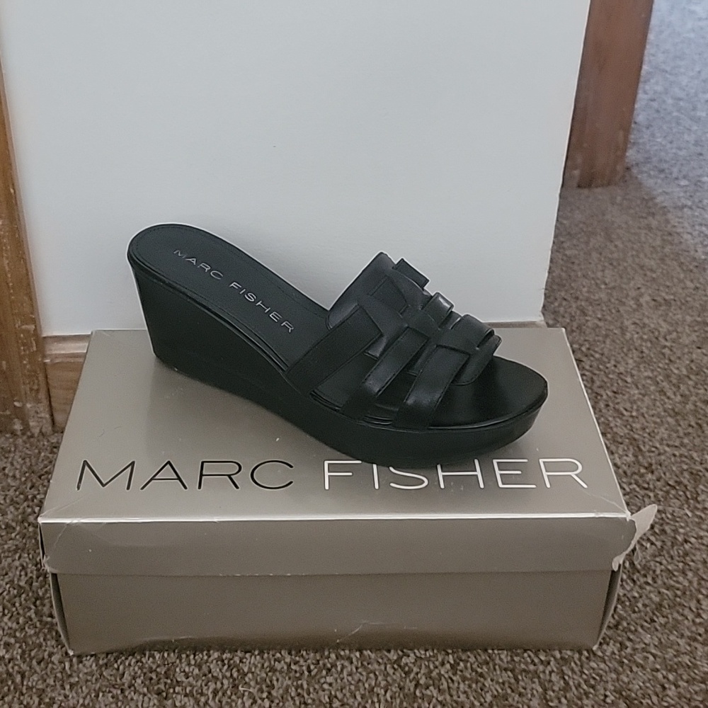 Ladies shoes